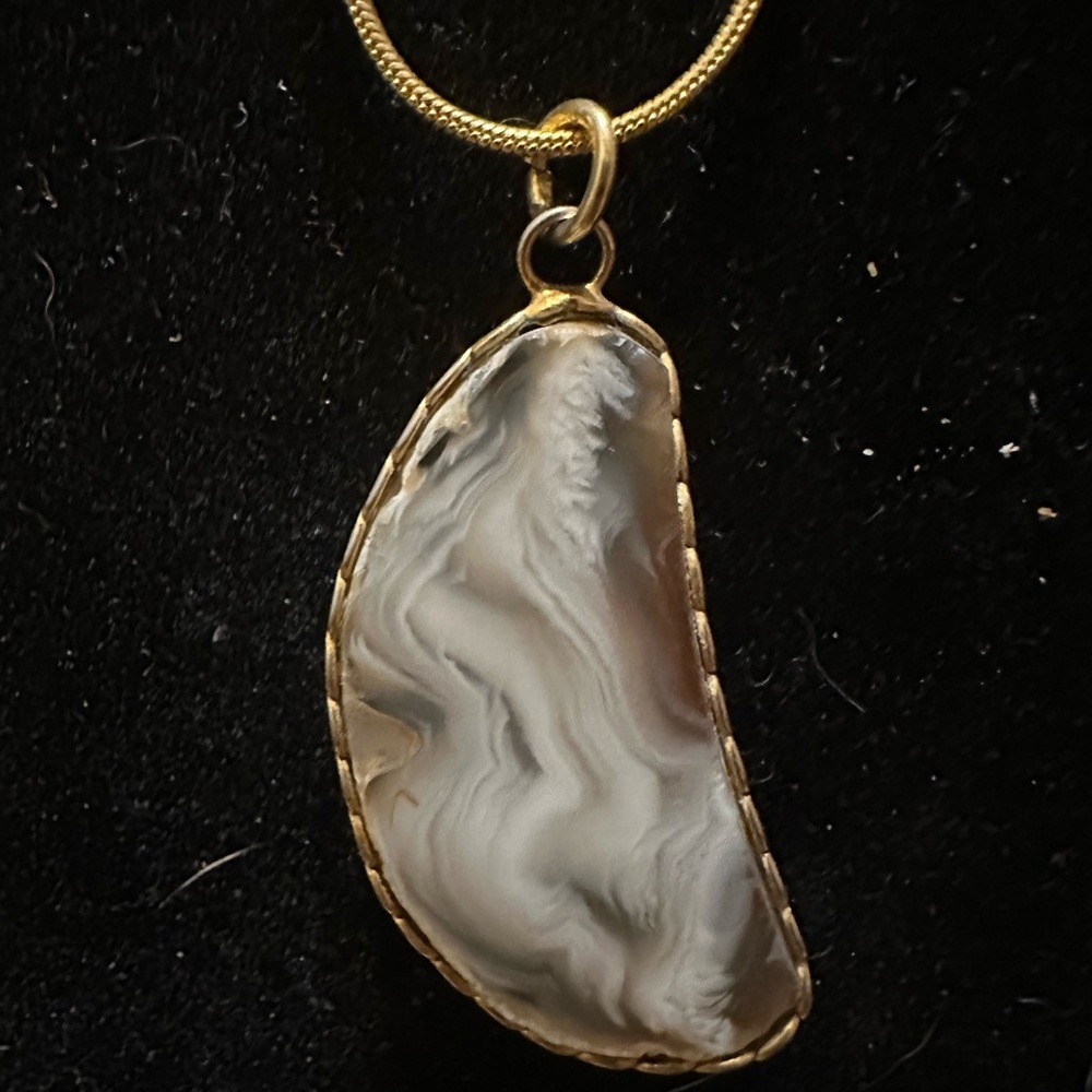 Agate Slice Pendant Necklace